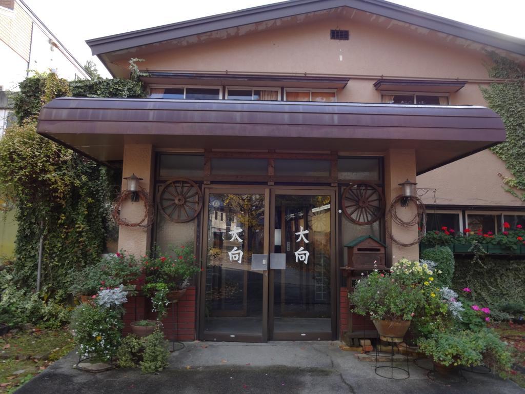Oomukou Ryokan Hakuba Exterior photo
